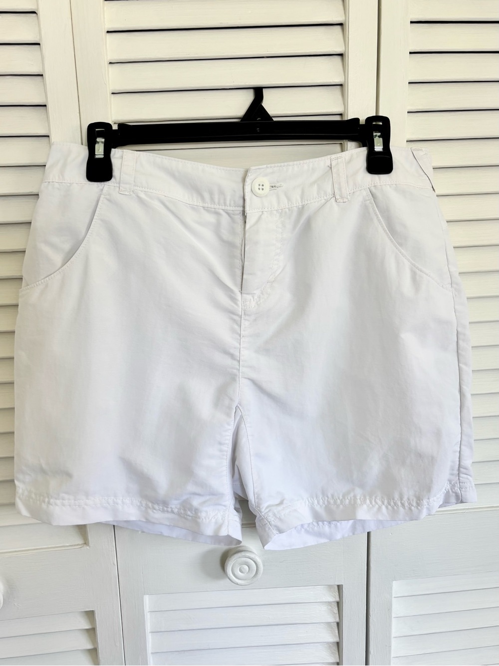 Columbia PFG White Shorts Women's Size 8 Summer Adventure Beach Ready